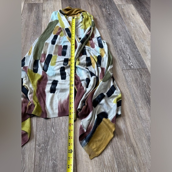 🛍️ Adore knit high low Vest with multi color great condition. - Picture 6 of 8